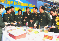 Binh chủng Tăng thiết giáp tôn vinh các điển hình tiên tiến