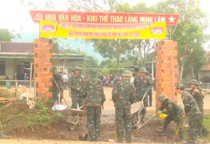 Lữ đoàn 215 làm công tác dân vận tại xã Nghĩa Lâm 