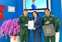 BỘ ĐỘI XE TĂNG NHẶT ĐƯỢC CỦA RƠI TRẢ LẠI NGƯỜI MẤT