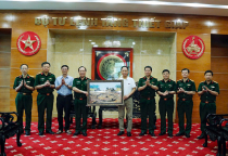 Nghĩa tình của những người chiến sĩ xe tăng