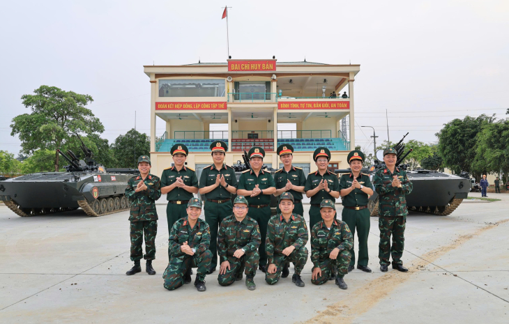 Hội đồng đánh giá, nghiệm thu Bộ Quốc phòng tổ chức nghiệm thu bắn kiểm tra hệ thống vũ khí, khí tài trên xe  chiến đấu bộ binh XCB-01