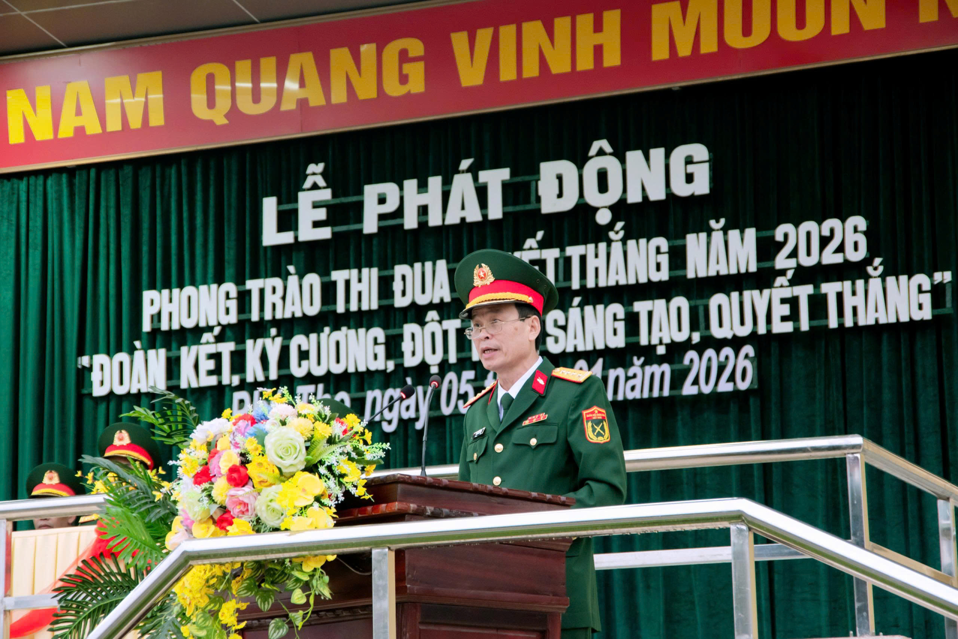 Trường Trung cấp Kỹ thuật Tăng thiết giáp tổ chức Lễ phát động phong trào thi đua Quyết thắng năm 2026