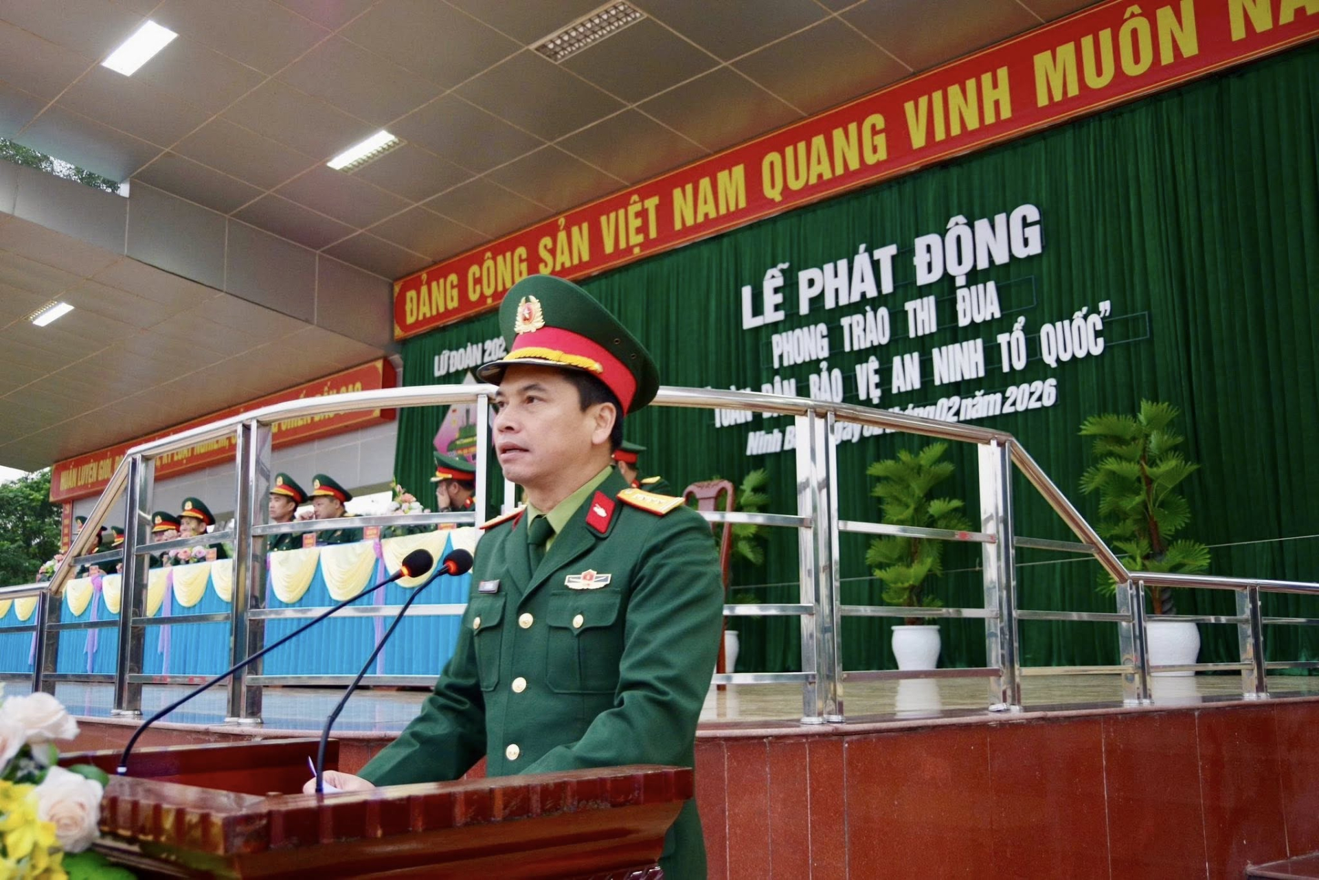 Lữ đoàn Tăng thiết giáp 202 phát động phong trào thi đua "toàn dân bảo vệ an ninh tổ quốc”