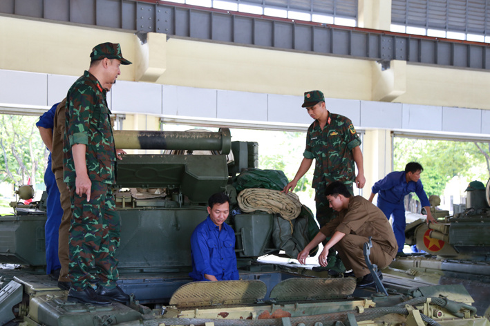 Tổ chức tập huấn sửa chữa xe tăng T-90S/SK năm 2023