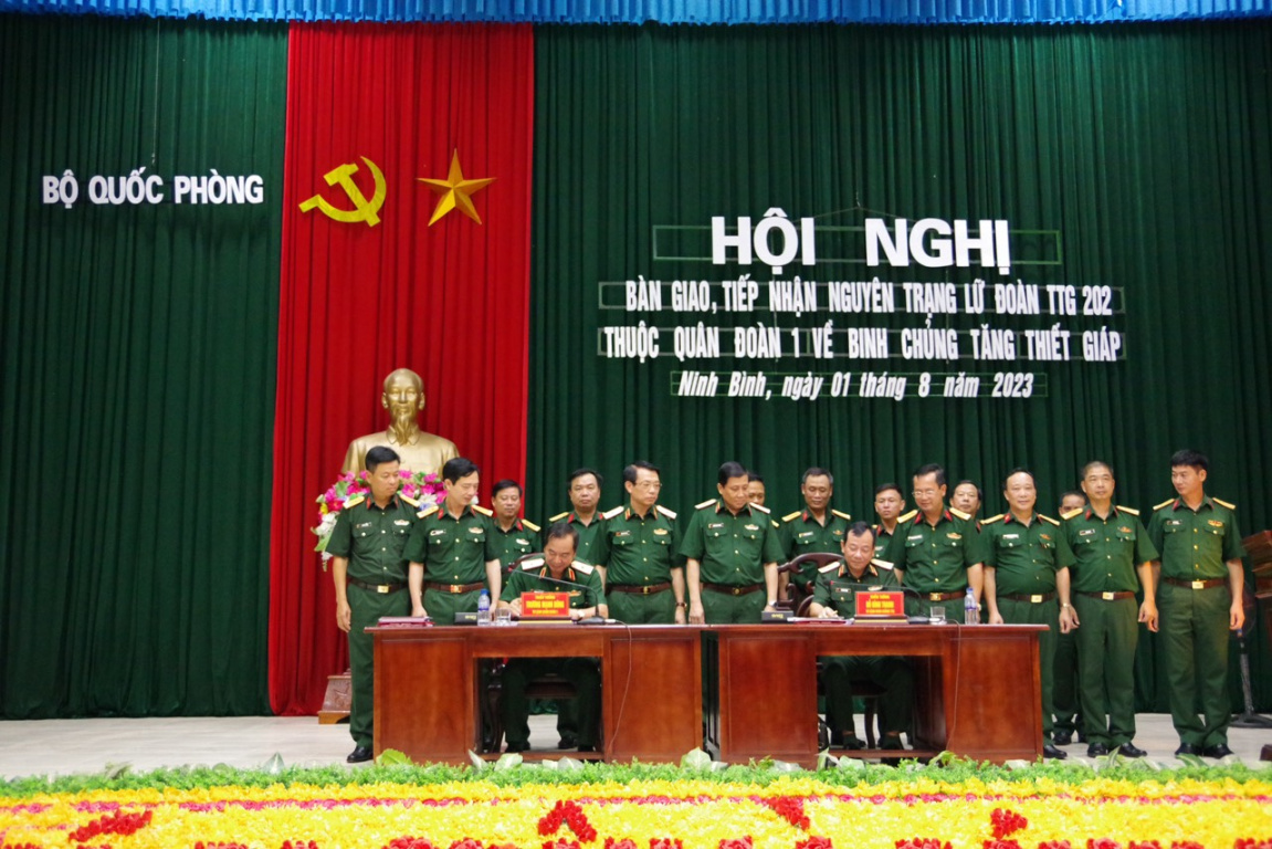 Lữ đoàn Tăng Thiết giáp 202: Tiếp tục nâng cao chất lượng huấn luyện, SSCĐ hướng tới ngày hội lớn