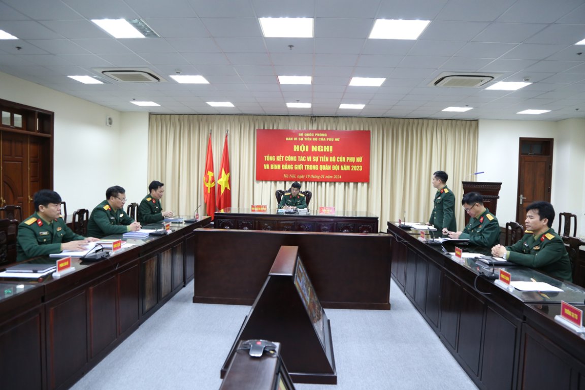 Tham dự Hội nghị trực tuyến Tổng kết công tác Vì sự tiến bộ của Phụ nữ 	và bình đẳng giới trong Quân đội năm 2023