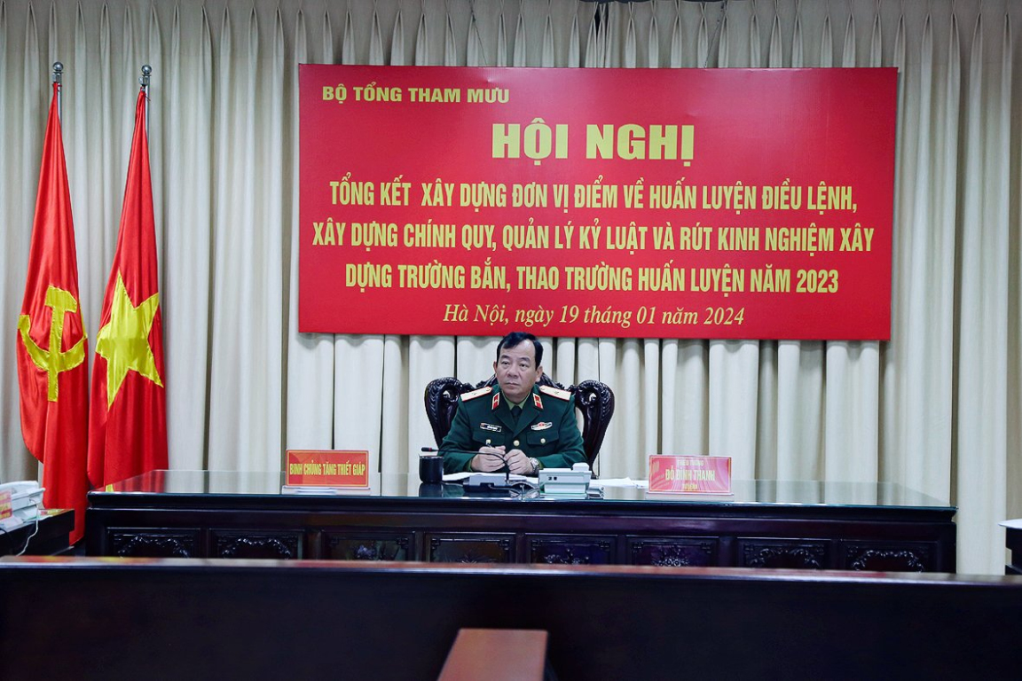 Tham dự Hội nghị trực tuyến tổng kết xây dựng đơn vị điểm về  huấn luyện điều lệnh, xây dựng chính quy, quản lý kỷ luật và rút kinh nghiệm xây dựng trường bắn, thao trường huấn luyện năm 2023