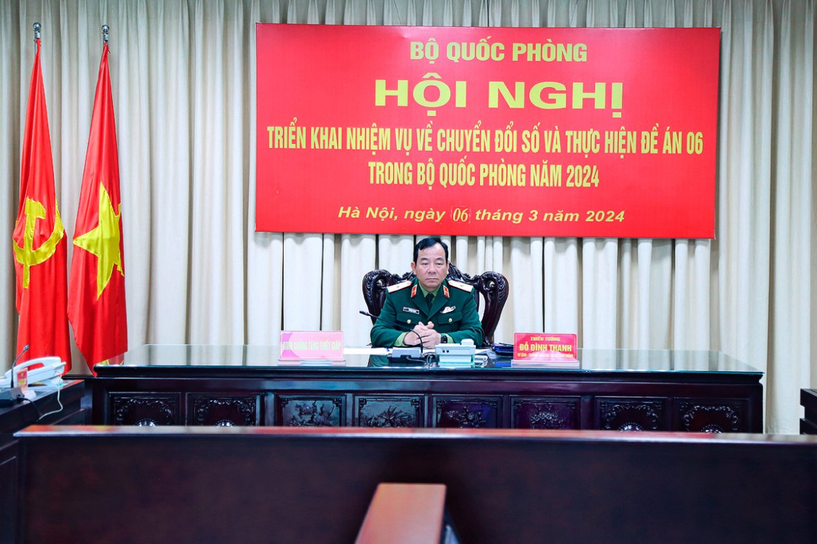 Tham gia Hội nghị triển khai nhiệm vụ về chuyển đổi số và thực hiện Đề án 06 trong Bộ Quốc phòng năm 2024