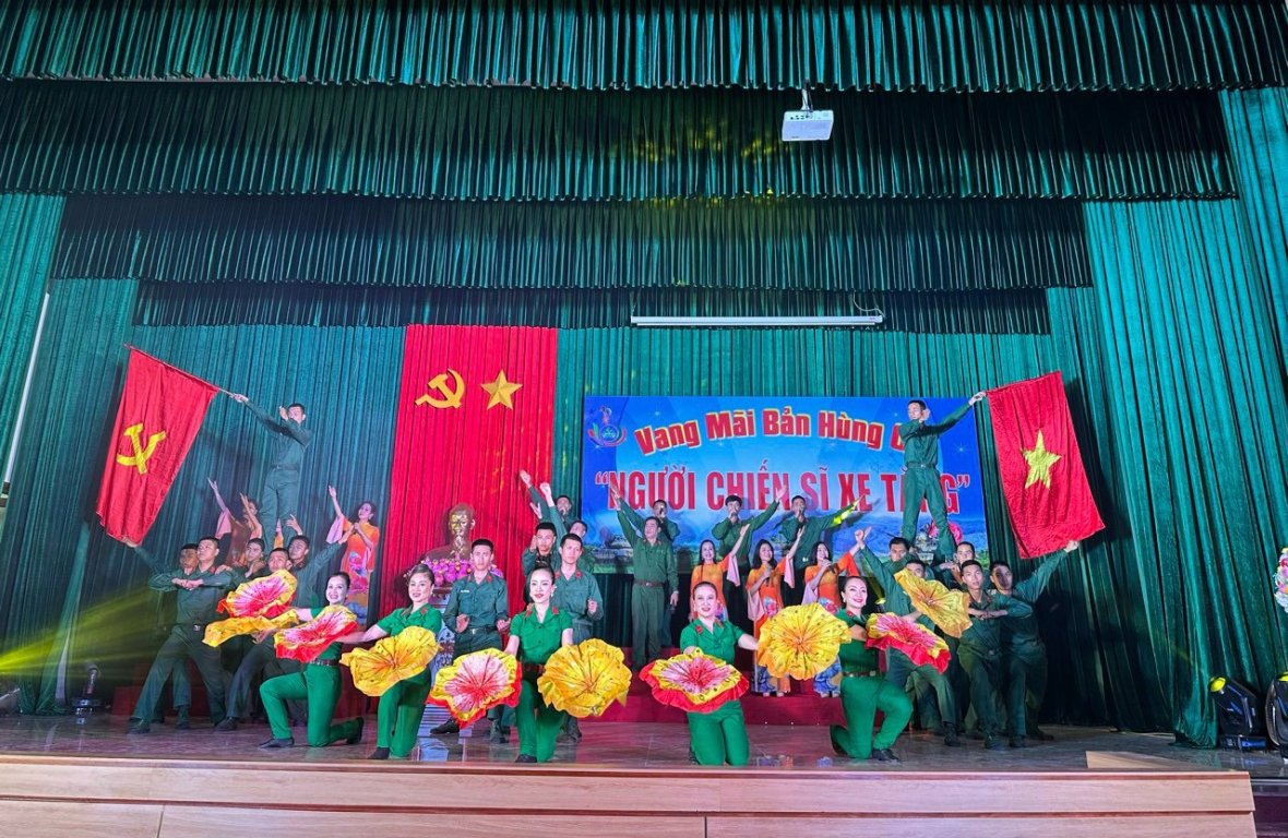 Bộ đội Tăng thiết giáp Việt Nam sáng ngời chất thép