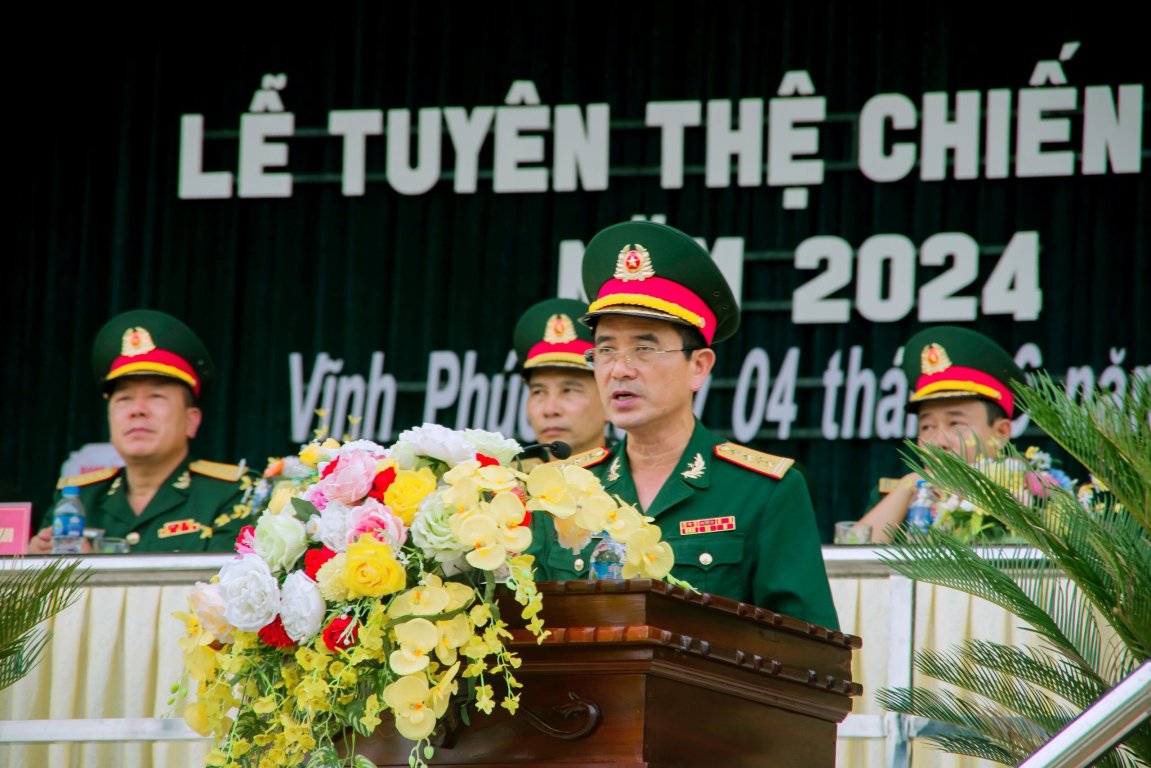 Trường Trung cấp Kỹ thuật Tăng thiết giáp tổ chức Lễ tuyên thệ chiến sĩ mới năm 2024