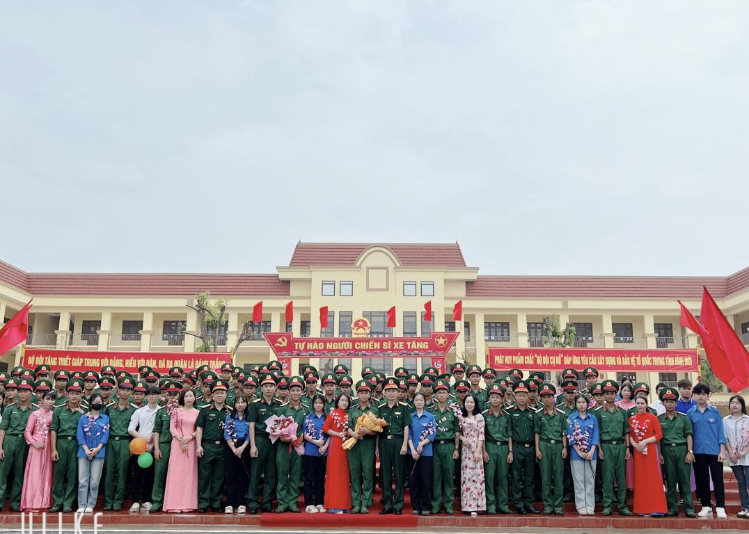 Trường Trung cấp Kỹ thuật Tăng thiết giáp tiếp nhận học viên đào tạo thành viên kíp xe năm 2024