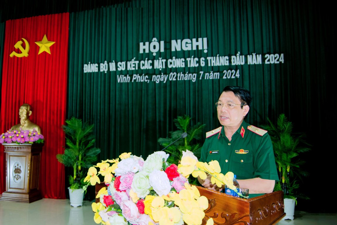 Trường Trung cấp Kỹ thuật Tăng thiết giáp tổ chức hội nghị đảng bộ và sơ kết các mặt công tác 6 tháng đầu năm 2024