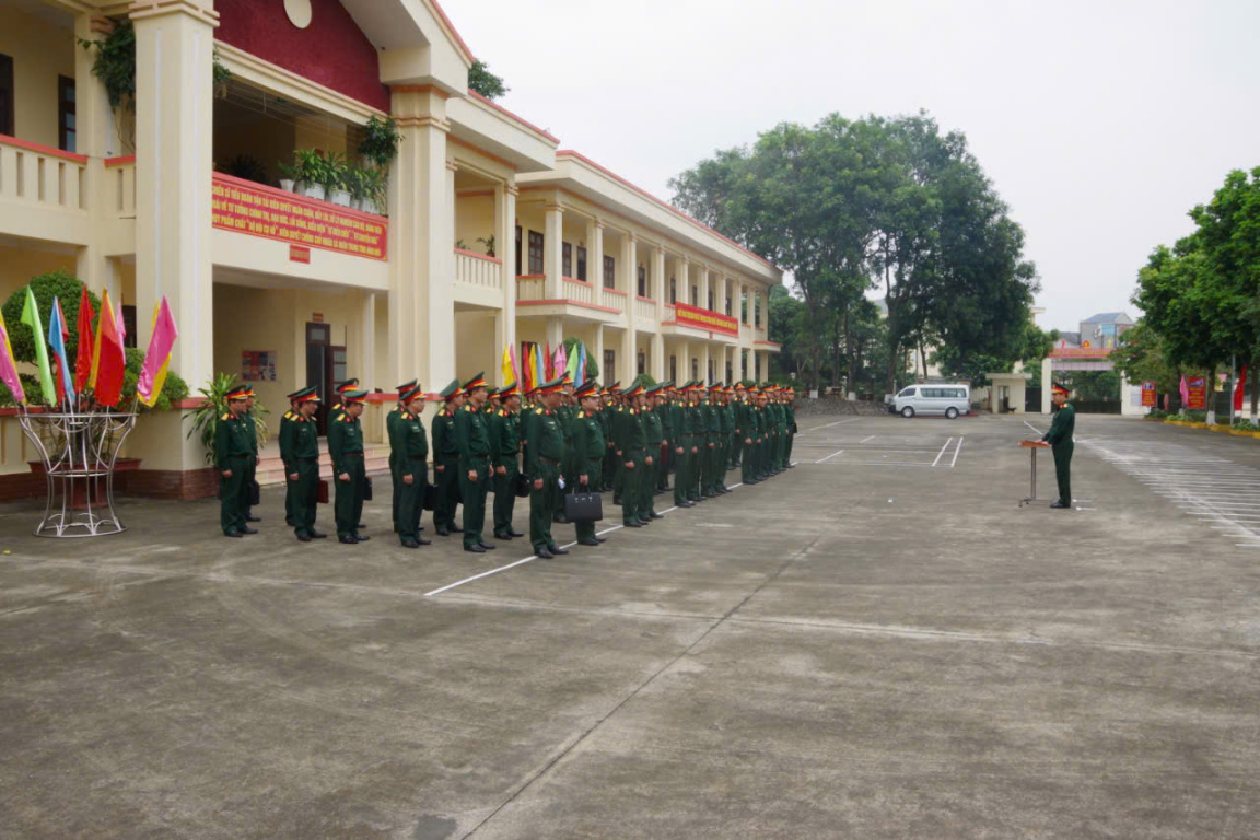 Binh chủng Tăng thiết giáp kiểm tra kết quả thực hiện nhiệm vụ năm 2024 tại Tiểu đoàn vận tải