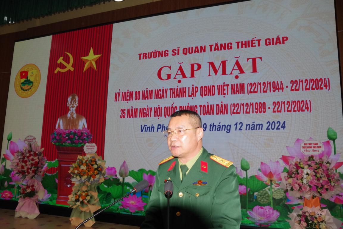 Trường Sĩ quan Tăng thiết giáp gặp mặt đoàn kết quân dân kỷ niệm 80 năm ngày thành lập Quân đội nhân dân Việt Nam