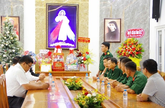 Lữ đoàn TTG 22 thắt chặt tình đoàn kết quân dân, đoàn kết tôn giáo trên địa bàn đóng quân