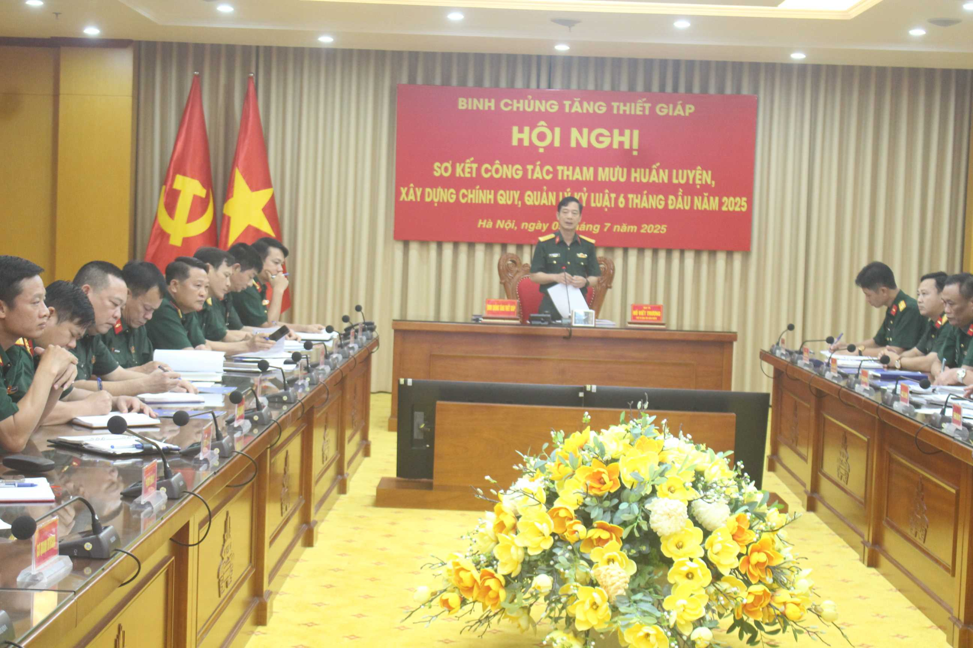 Binh chủng Tăng thiết giáp tổ chức Hội nghị sơ kết  công tác Tham mưu 6 tháng đầu năm 2025