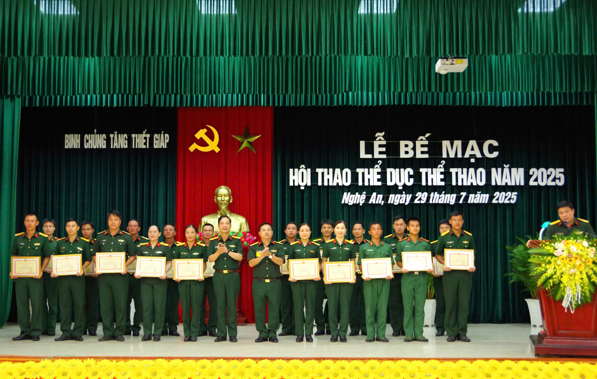 Bế mạc Hội thao Thể dục thể thao Binh chủng năm 2025: Khẳng định sức mạnh, tinh thần đoàn kết và kỷ luật