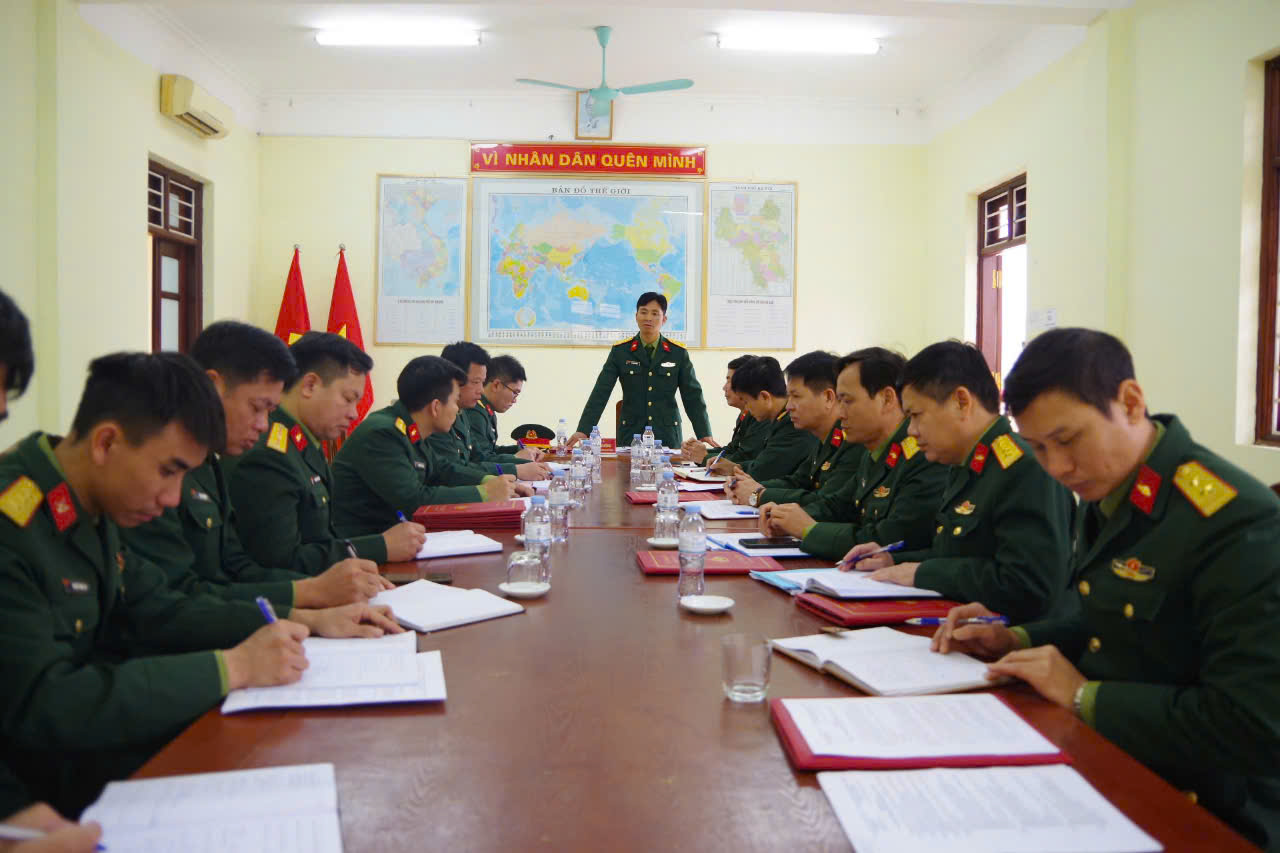 Binh chủng Tăng thiết giáp kiểm tra công tác chuẩn bị huấn luyện tại Tiểu đoàn Vận tải 987