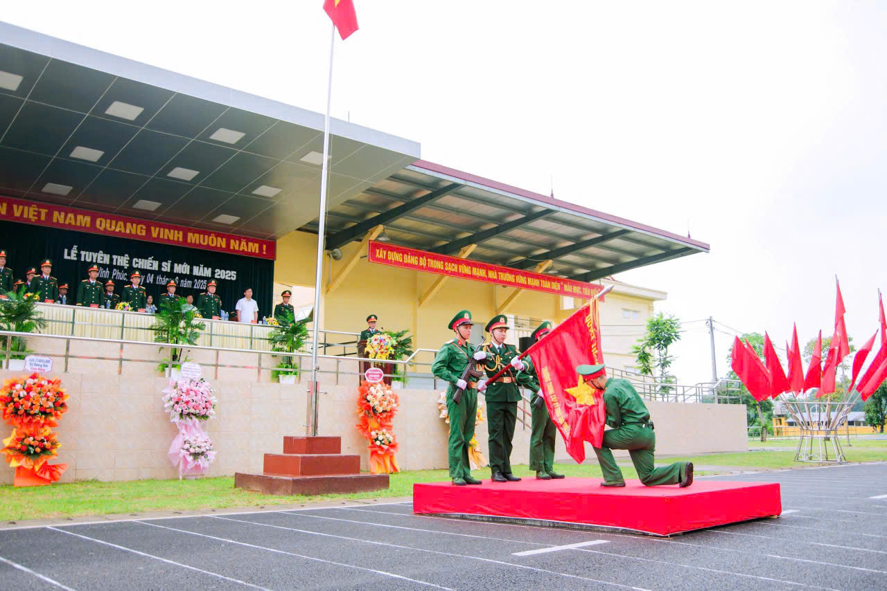 Các đơn vị trong Binh chủng tổ chức Lễ tuyên thệ chiến sĩ mới năm 2025