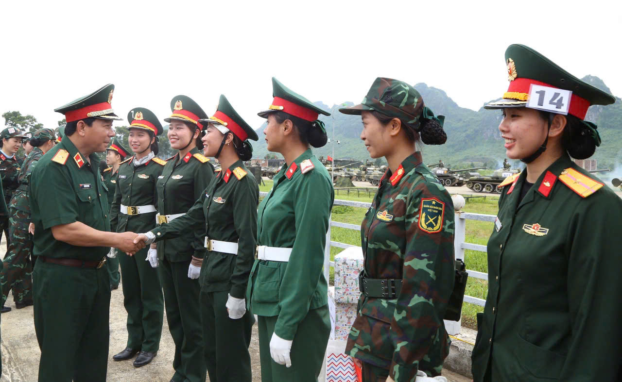 Thủ trưởng Bộ Tư lệnh thăm, kiểm tra, động viên cán bộ, chiến sĩ  thực hiện nhiệm vụ A80