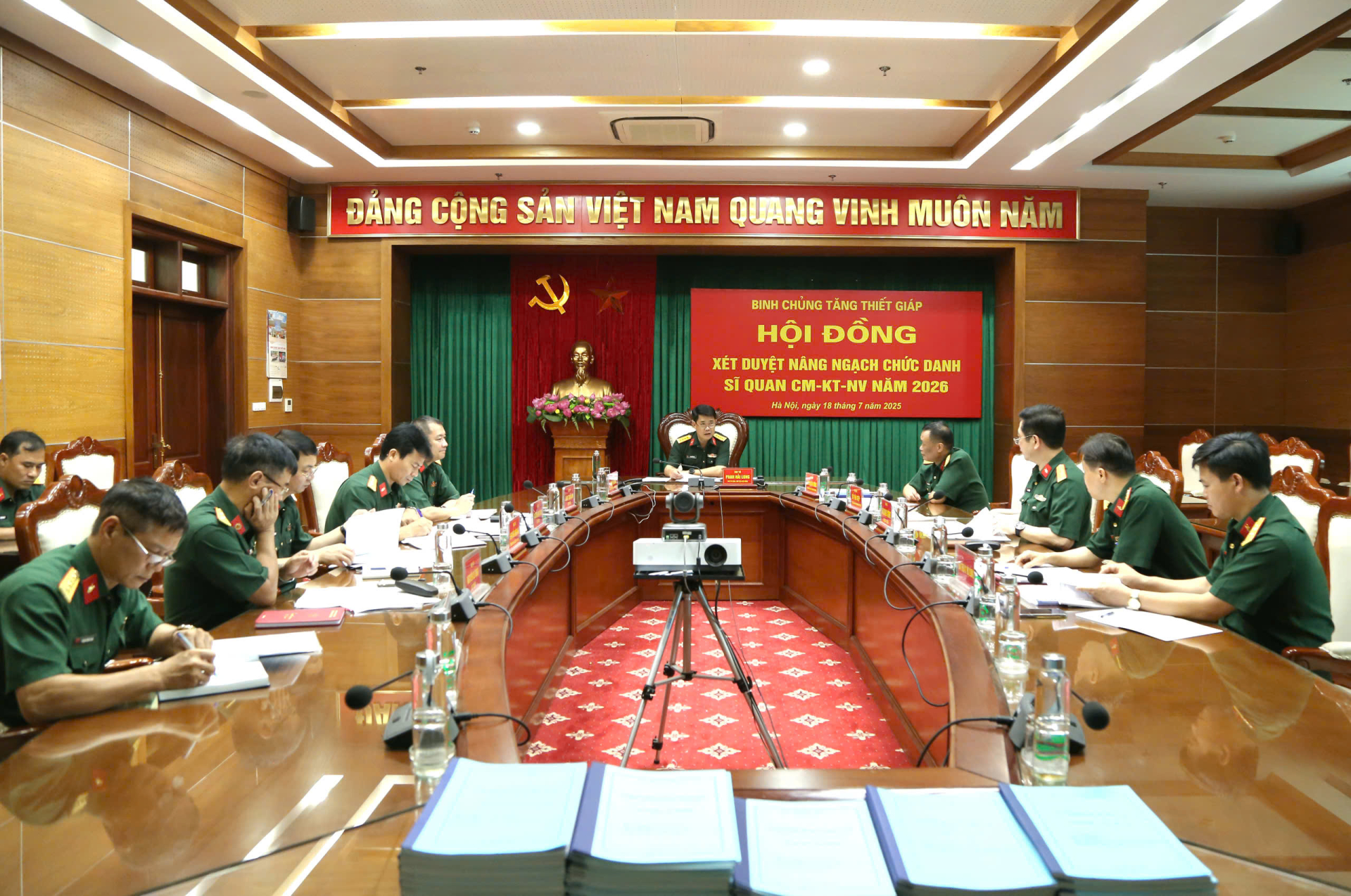 Xét duyệt nâng ngạch chức danh sĩ quan chuyên môn - kỹ thuật - nghiệp vụ năm 2026