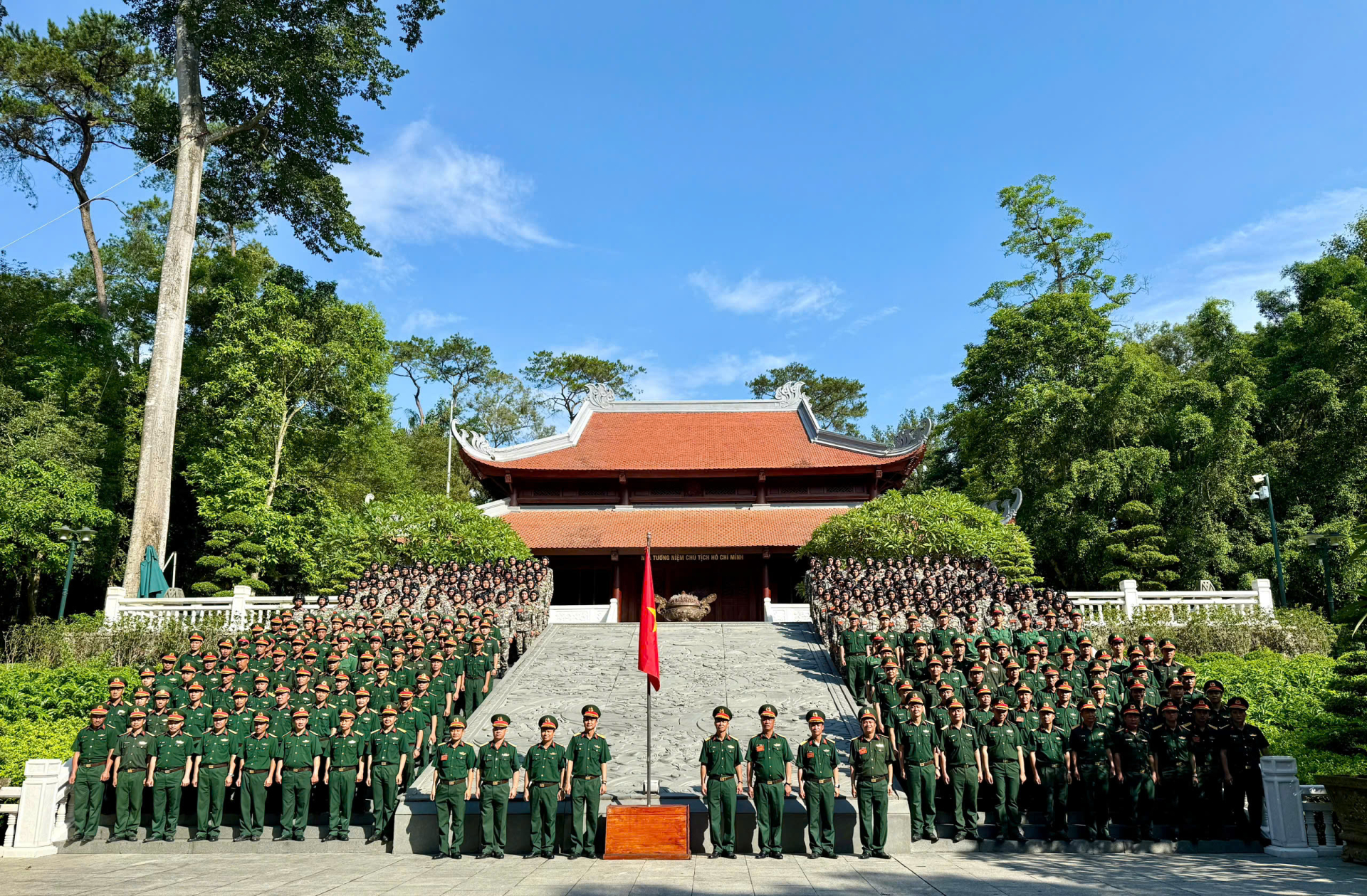 Hành trình tri ân của những người lính thép tại Khu di tích K9