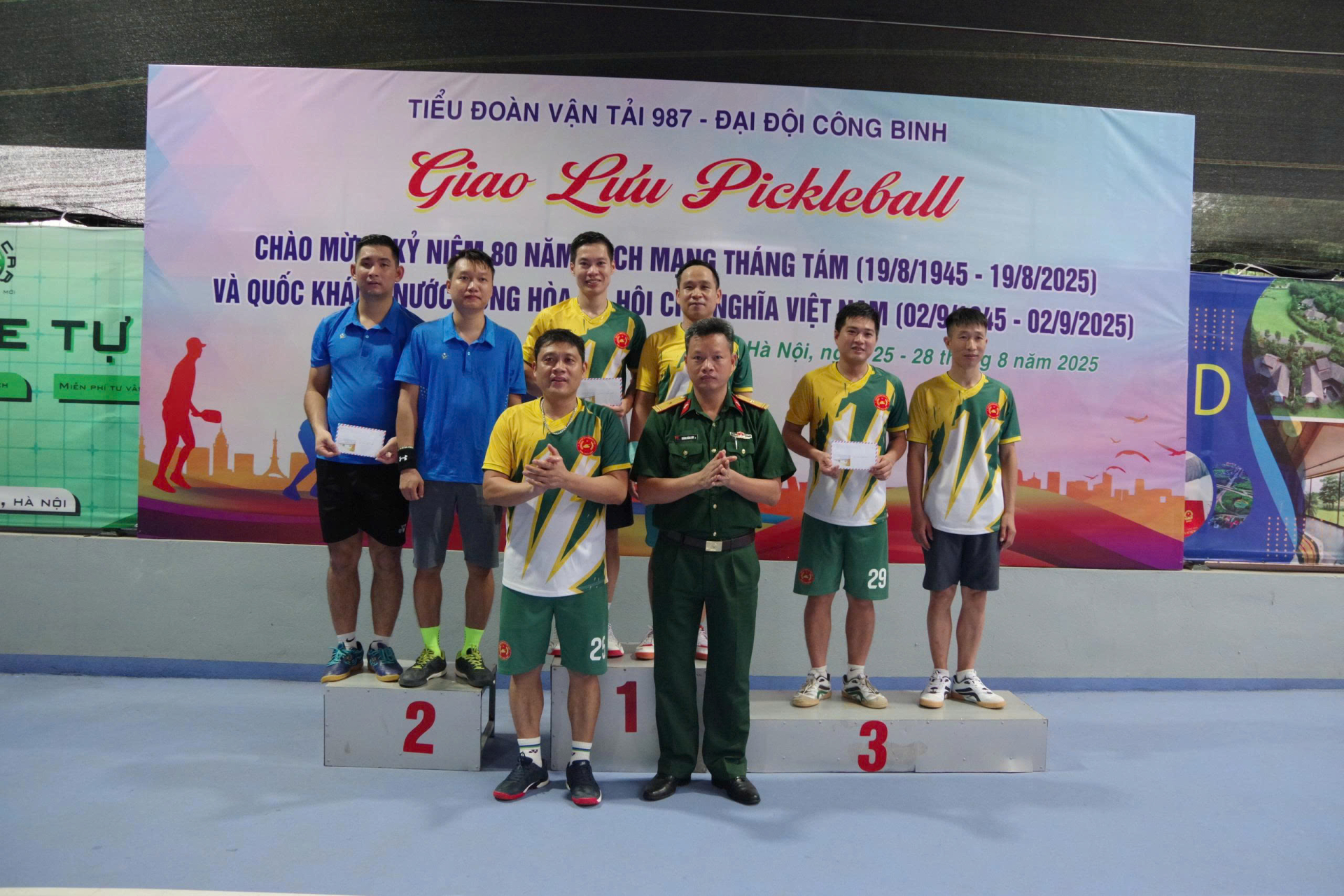 TIỂU ĐOÀN VẬN TẢI 987 VỚI CÁC HOẠT ĐỘNG CHÀO MỪNG KỶ NIỆM 80 NĂM CÁCH MẠNG THÁNG TÁM VÀ QUỐC KHÁNH 02/9