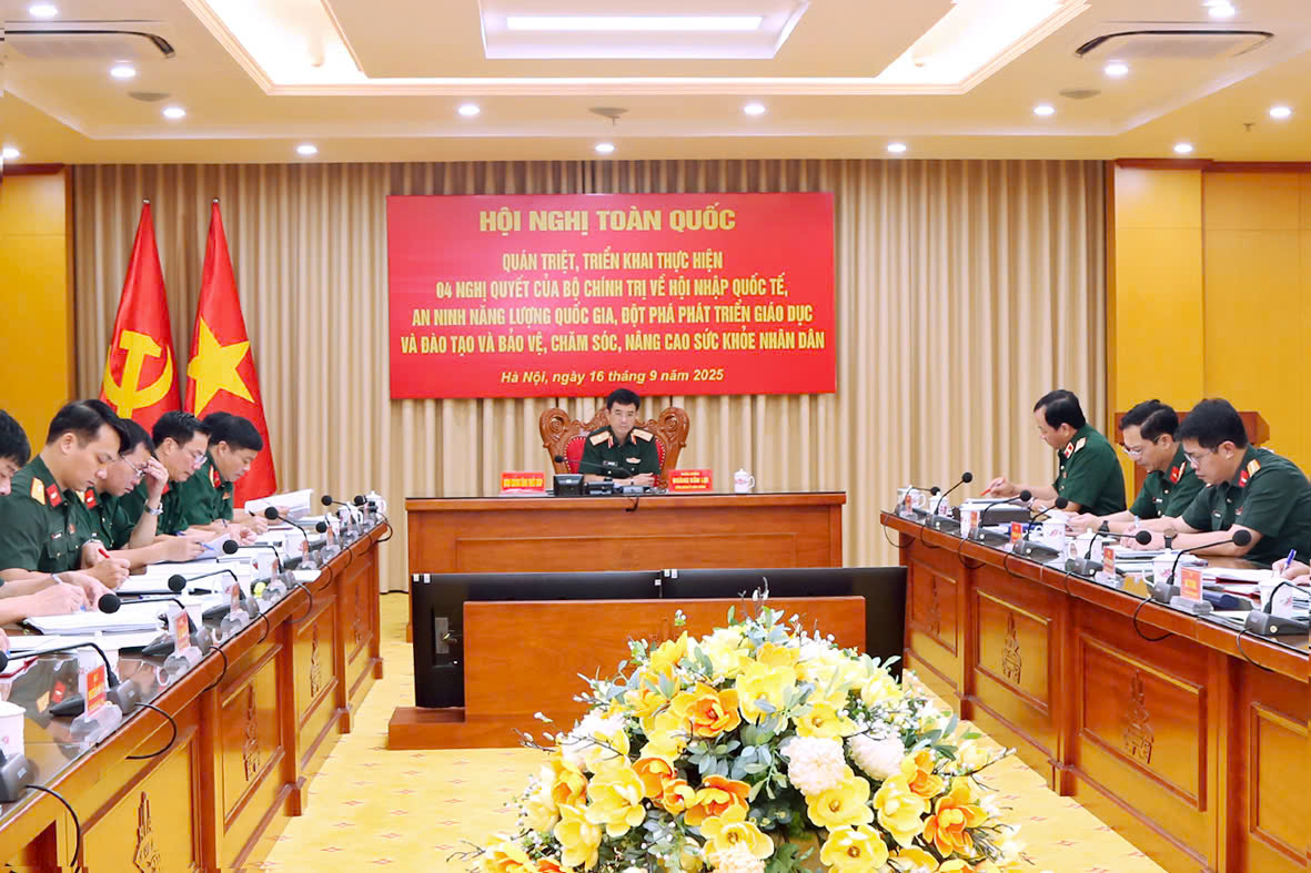 Tham gia Hội nghị trực tuyến quán triệt, triển khai thực hiện 04 Nghị quyết của Bộ Chính trị về hội nhập Quốc tế, An ninh năng lượng quốc gia, đột phá phát triển giáo dục và đào tạo và bảo vệ chăm sóc, nâng cao sức khỏe nhân dân