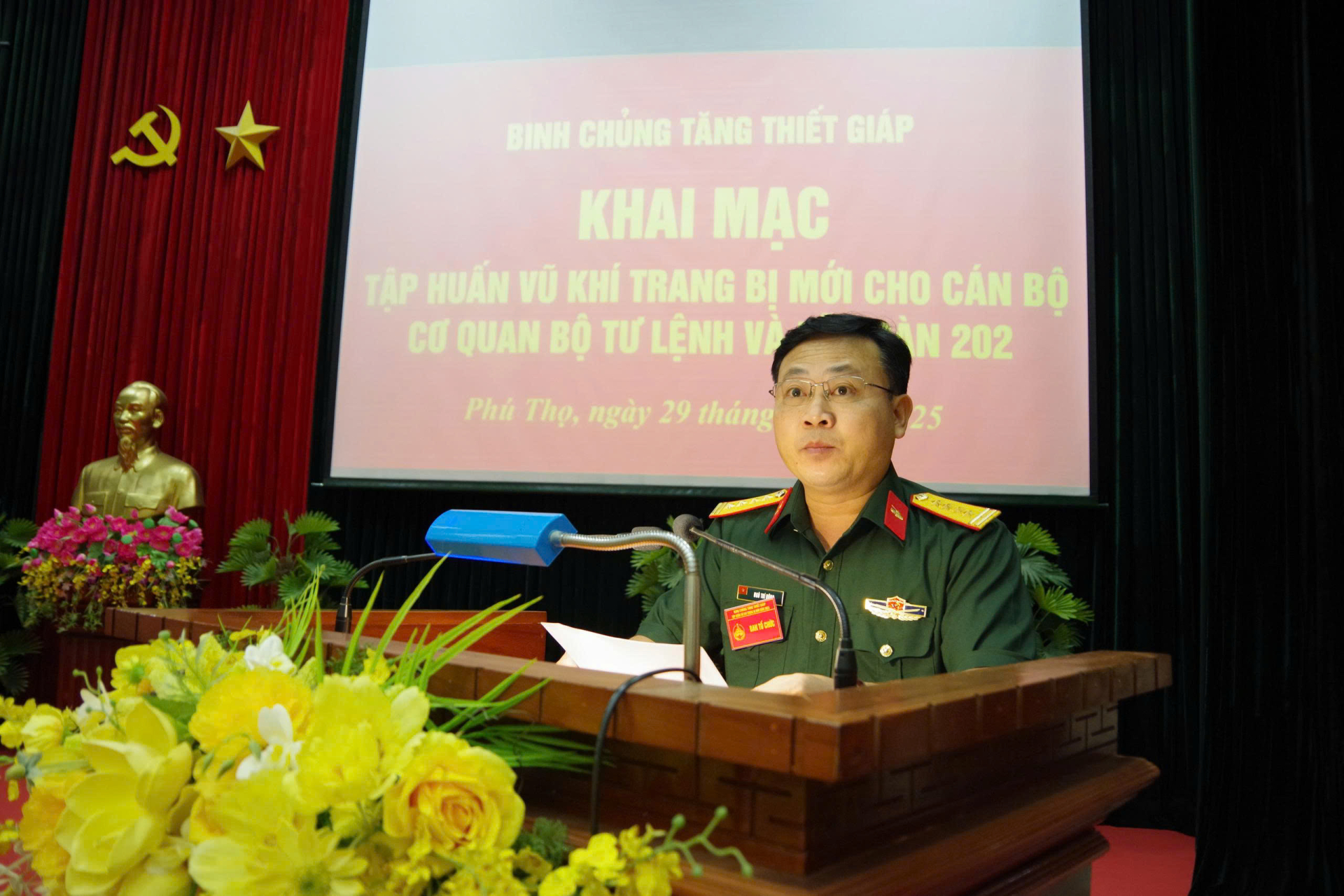 Khai mạc tập huấn vũ khí trang bị mới cho cán bộ cơ quan Bộ Tư lệnh và Lữ đoàn TTG 202