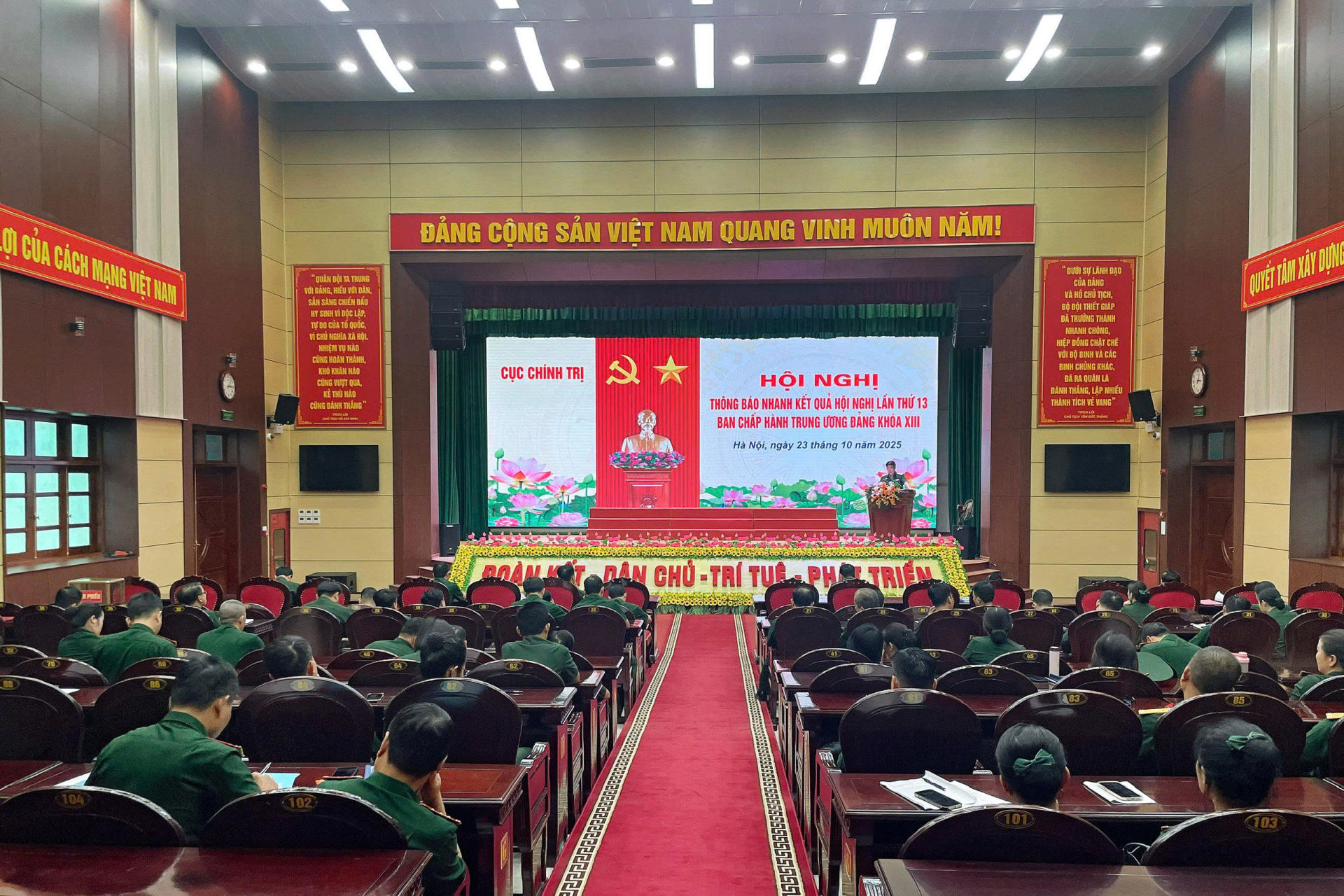 Đảng ủy Cục Chính trị tổ chức Hội nghị thông báo nhanh kết quả Hội nghị lần thứ 13 Ban Chấp hành Trung ương Đảng khóa XIII