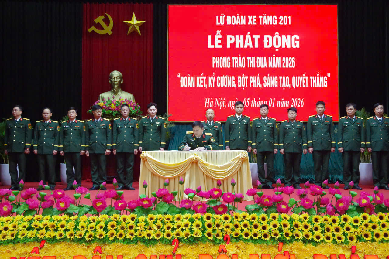 LỮ ĐOÀN 201 TỔ CHỨC PHÁT ĐỘNG PHONG TRÀO THI ĐUA NĂM 2026
